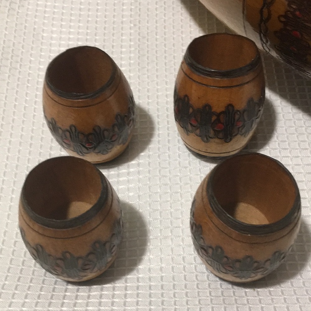 Miniature Vintage Oak Wine Barrel. - Picture 5 of 7